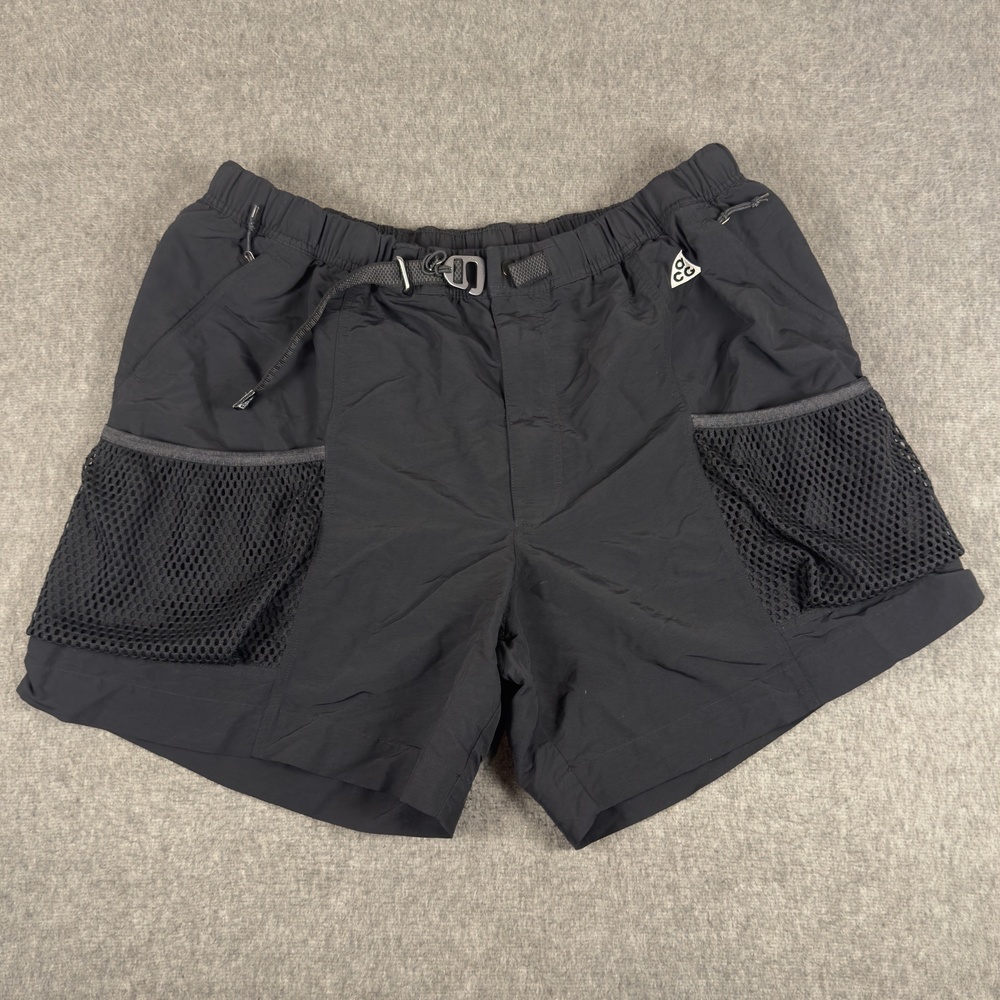 Nike ACG Snowgrass Shorts Mens 2XL Black Hiking 7 Inch Inseam DV9405-010